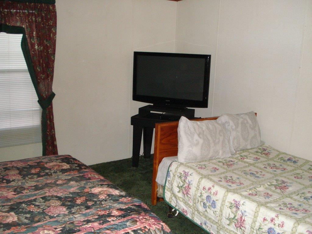 Comfort Green Motel Thayer Bagian luar foto